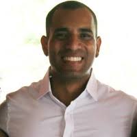 300+ perfis com “.douglas”