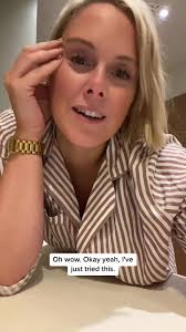 #stitch with @Elly Thompson Delete my number, Ian! And the emergency  plumber I called 4 years ago probably doesn’t need me saved either 🥹