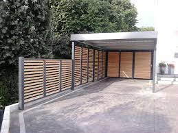Carport Mit Weiterfuhrendem Sichtschutz Gefunden Bei Http Siebau Com Carport Garage Dekorieren Pergola Design