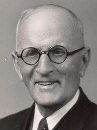 Robert Kunz's Instagram, Twitter & Facebook