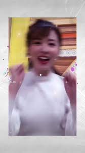 皆川玲奈アナ 「TikTok」投稿動画で激しく乳揺れ！！【GIF動画あり】 : アナきゃぷ速報