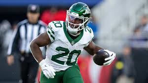 Jets placing franchise tag on RB Breece Hall ahead of deadline