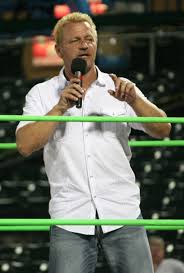 99 the rock partecipò alla royal rumble , ma fu eliminato per penultimo da kane, che a sua volta fu eliminato da stone cold steve austin che vinse la royal rumble. Jeff Jarrett Wikipedia