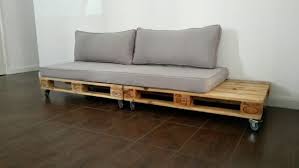 35 Budget Friendly Diy Sofas And Couches Diy Pallet Couch Diy Couch Diy Sofa