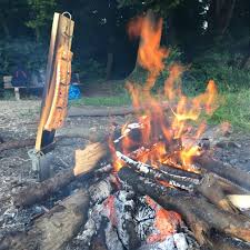 Feuerlachs Auf Dem Flammlachs Brett Alles Zur Feuerschale Feuerfisch Jetzt Kaufen Bei Finnhandel Flammlachs Feuerfisch Lachs