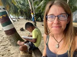 That is why people have to spend an entire day in the banks. How can  everyone have lunch break at the same time? Regardless, this is an  ambitious young man. 🇯🇲🇯🇲🇯🇲🇯🇲🇯🇲🇯🇲🇯🇲❤️