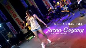 Lagu dangdut terbaru 2019 lirik. 10 Lagu Dangdut Koplo Kekinian Yang Bikin Kamu Ikut Goyang Meski Nggak Tahu Liriknya Tarik Baang