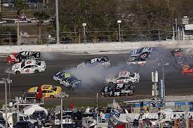 But how much money does a nascar pit crew member earn. Kurt Busch S New Spotter Wasn T Sure What To Expect Entering Daytona