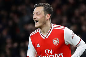 Analysing arsenal's creativity problem and whether arsenal may still need mesut ozil next. Arsenal Teammate Jumps To Defense Of Professional Loyal Ozil