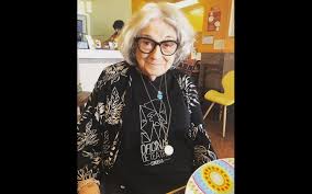 Hit the tweet button at the top ↑ 2. Aos 89 Anos Eunice Munoz Adere A Dieta Especial