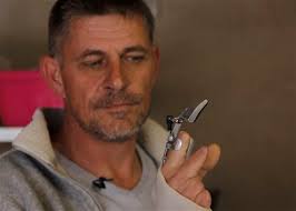 Robohand uses 3D printing to replace lost digits