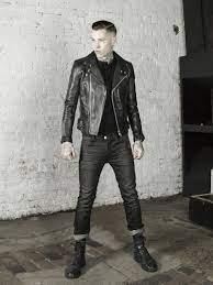 Leather Monkeys Spring 2016 Lookbook Look 1 Leder Frisuren