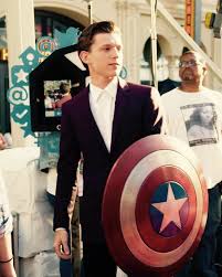 Pin By Jelly Bean On Tom Holland And The Avengers In 2020 Tom Holland Imagines Tom Holland Peter Parker Tom Holland