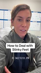 Emily Keeter's Instagram, Twitter & Facebook