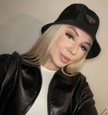 Cameron Scovell's Instagram, Twitter & Facebook