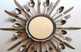 Decoration 15 Idees De Recyclo Bricolage A Faire Vous Meme Miroir Starburst Ustensile Cuisine Art D Argenterie