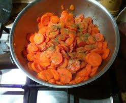 Carottes Au Cumin Et Paprika Recette En 2020 Carotte Cumin Recette Carottes Recettes De Cuisine