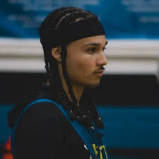 William Medina (@_MedinaWilliam)