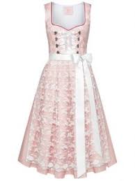 Um für ihre hochzeit die richtige location zu finden ist event inc genau das richtige. Was Ziehe Ich Als Frau Zu Einer Trachtenhochzeit An Limberry Magazin Trachten Dirndl Mehr