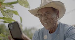 Joseph Erb's Instagram, Twitter & Facebook