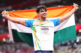 Neeraj chopra and arshad nadeem in javelin throw finals. 9j8x8souzuzhhm