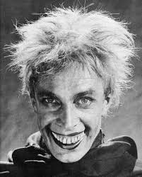 Frank Hayes, Larry Semon and Lucille Carlisle in "SCHOOL DAYS" (1920).