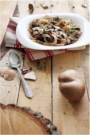Tagliatelles De Chataigne Aux Champignons Et Sauce Au Saint Nectaire Chefnini Recette Tagliatelles Saint Nectaire Chataigne