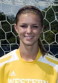 Hillary Sauer's Instagram, Twitter & Facebook