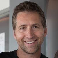 Eric Pender's Instagram, Twitter & Facebook