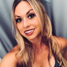 Mackenzie Burk's Instagram, Twitter & Facebook