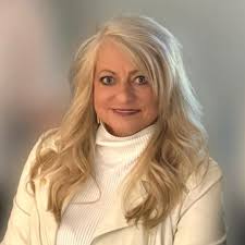 Marcile Warren Sims (@heyitsyourfriendmarcile) • Instagram photos and videos