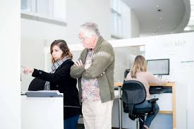 Bugs spotlight government's rocky relationship with tech