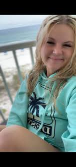 I know the mirrors dirty 🤣 but yeah where's my twin at