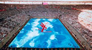 La coupe du monde 2018 fifa de football organisée par la russie : Le Defile Yves Saint Laurent De 1998 Icon Icon