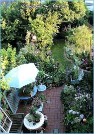 Mein Kleiner Terrassenformig Angelegter Garten Von Boxwoodcottage Uber Flickr Aus Der Vogelperspektive In 2020 Garten Schmaler Garten Haus Und Garten