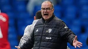 Marcelo bielsa says he has held talks with leeds united over a new contract but has reiterated. Premier League Leeds United Marcelo Bielsa Cambio De Casaca Deportes Trome