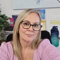 Eloise Lowe Email & Phone Number