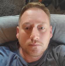 Men don't like comparison with other males