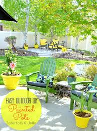 Make sure to paint the inside, too. Easy Outdoor Diy How To Spray Paint Resin Pots Tatertots And Jello