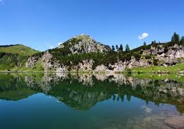 Now $210 (was $̶2̶3̶8̶) on tripadvisor: Huttschlag Wandern