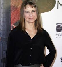 Cuna de lobos es una serie de suspenso y drama policíaco mexicana y el segundo proyecto de la franquicia fábrica de sueños. Cuna De Lobos Quien Es Quien En La Nueva Version De La Historia De Catalina Creel Tvmas El Comercio Peru