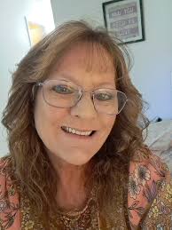 I'd like to invite all members of this group who grew up in Texas and  cherish our state to check in by sharing a heart. ❤️❤️