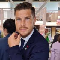 100+ profilů „Janota“