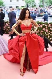 Check spelling or type a new query. Halsey Showed Off Unshaven Armpits On The Cover Of Rolling Stone Glamour
