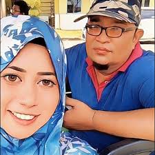 Siapa pernah makan gado-gado yang makcik tu jual di pasar malam KB?