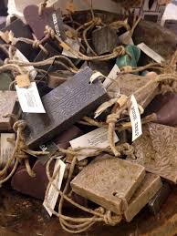 1aa98bfdf695ecf441a6e5a7cf0ac0a9 Jpg 852 1 136 Bildpunkter Soap Recipes Handmade Soap Packaging Pretty Soap