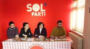 Tüzük değişikliğine ilişkin yapılan oylamayla özgürlük ve dayanışma partisi'nin adının sol parti olarak değiştirilmesi kabul edildi. Sol Parti Yol Haritasini Acikladi