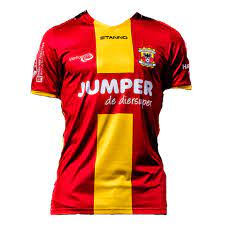 Just as the club seemed to be on the verge of its greatest period, following the win in the cup final, things began to go wrong. Buy Go Ahead Eagles Football Shirts Club Football Shirts