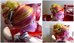 Cute Dolls And Girls Hairstyles How To Make An Updo 17 Inches Monster High Gooliope Girl Hairstyles Doll Hair Hair Styles