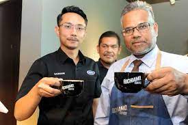 Nama aku hani, student uitm puncak alam. Richiamo Coffee Sasar Miliki 10 Outlet Tahun Ini Utusan Borneo Online